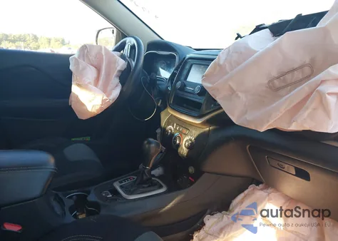 2016 Jeep Cherokee Sport из США, поврежденный, VIN 1C4PJMAB8GW199034